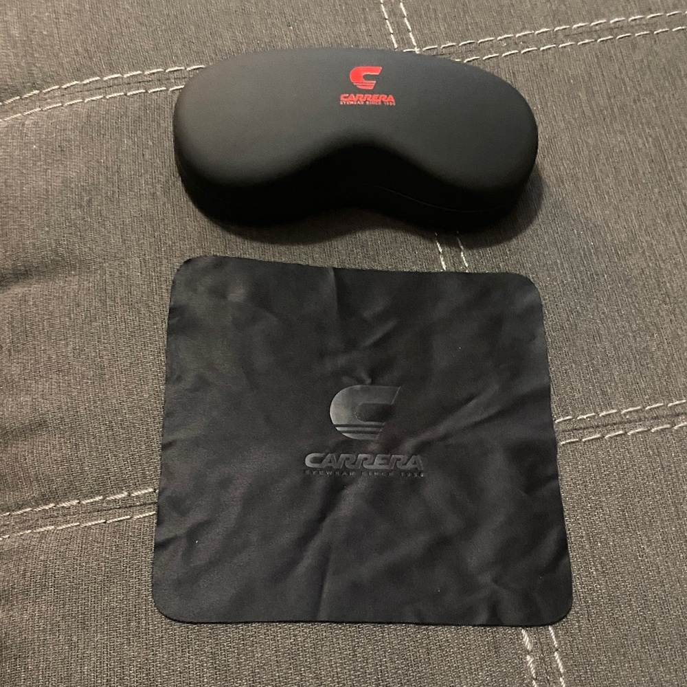 NEW Carrera Black and Red glass case with cloth
